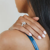 Knot Ring in 18k White Gold with Diamonds