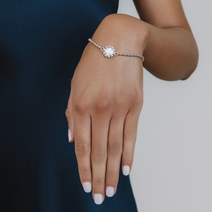 Gemma Bracelet in Silver with White Agate