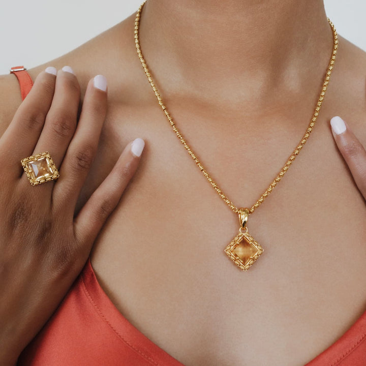Quadra Pendant in Gold with Citrine