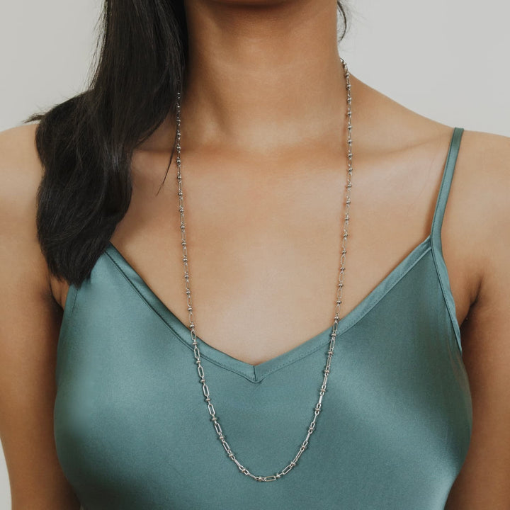 Bella Necklace in Silver