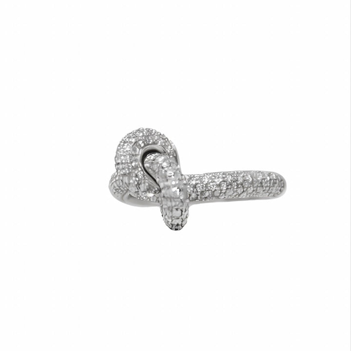 Knot Ring in 18k White Gold with Diamonds