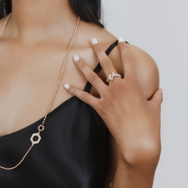 Knot Ring in 18k Rose Gold with Diamonds