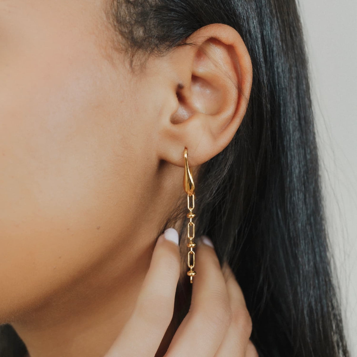 Bella Earrings in Gold