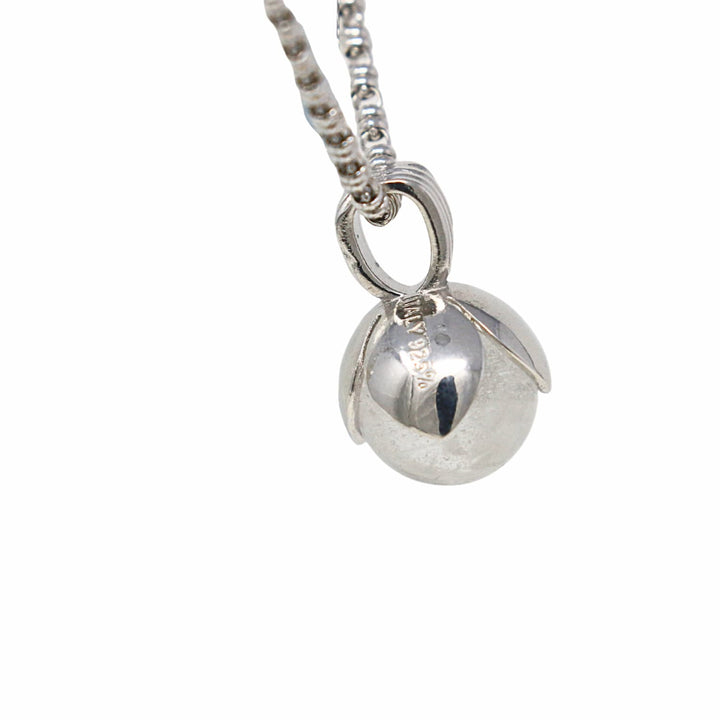 Magnolia Pendant in Silver with Crackle White Agate