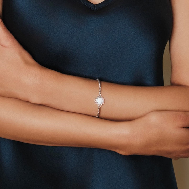 Gemma Bracelet in Silver with White Agate
