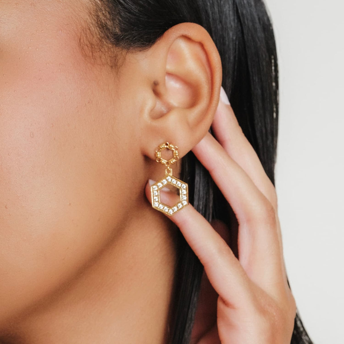 Super Deco Earrings in Gold With Pavé