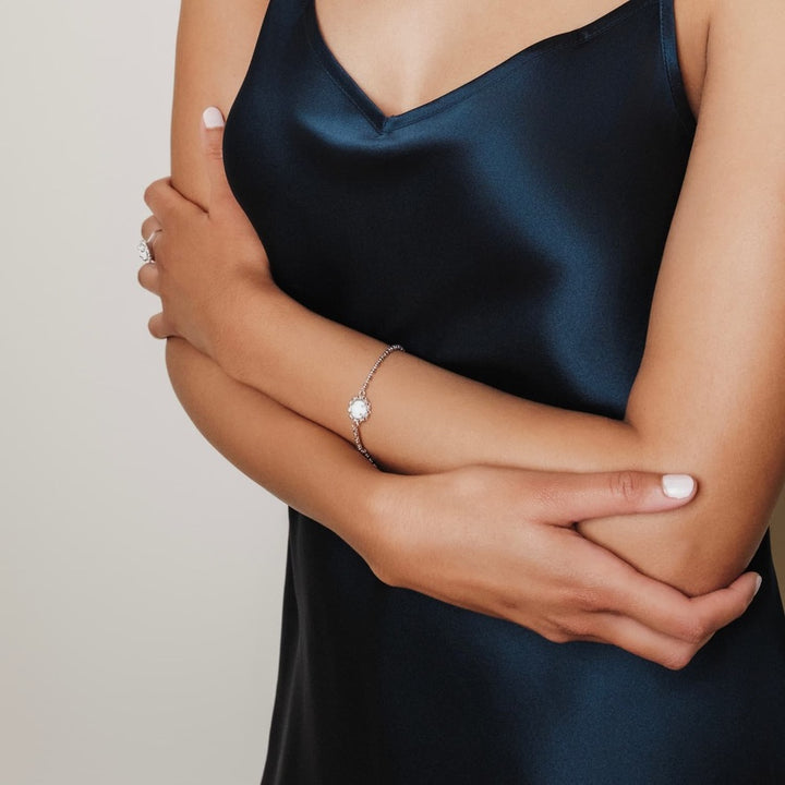 Gemma Bracelet in Silver with White Agate