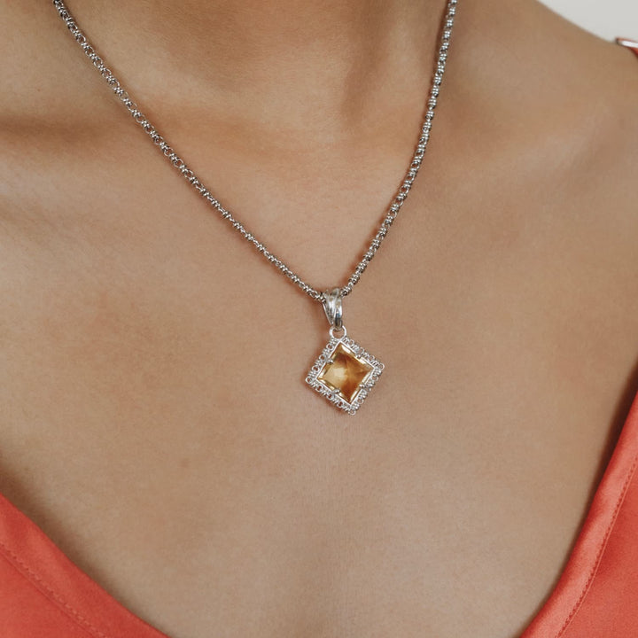 Quadra Pendant in Silver with Citrine