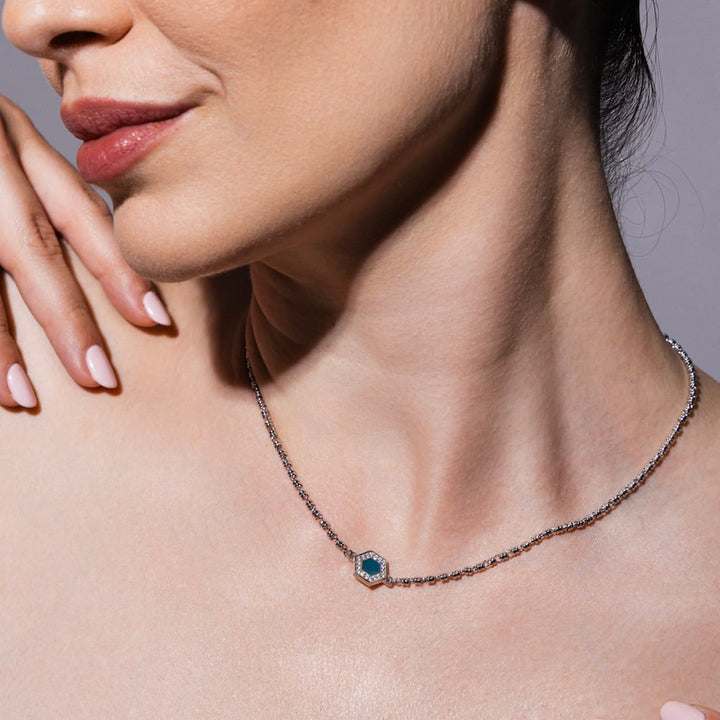 Deco Necklace in Silver With Green, White & Pavé