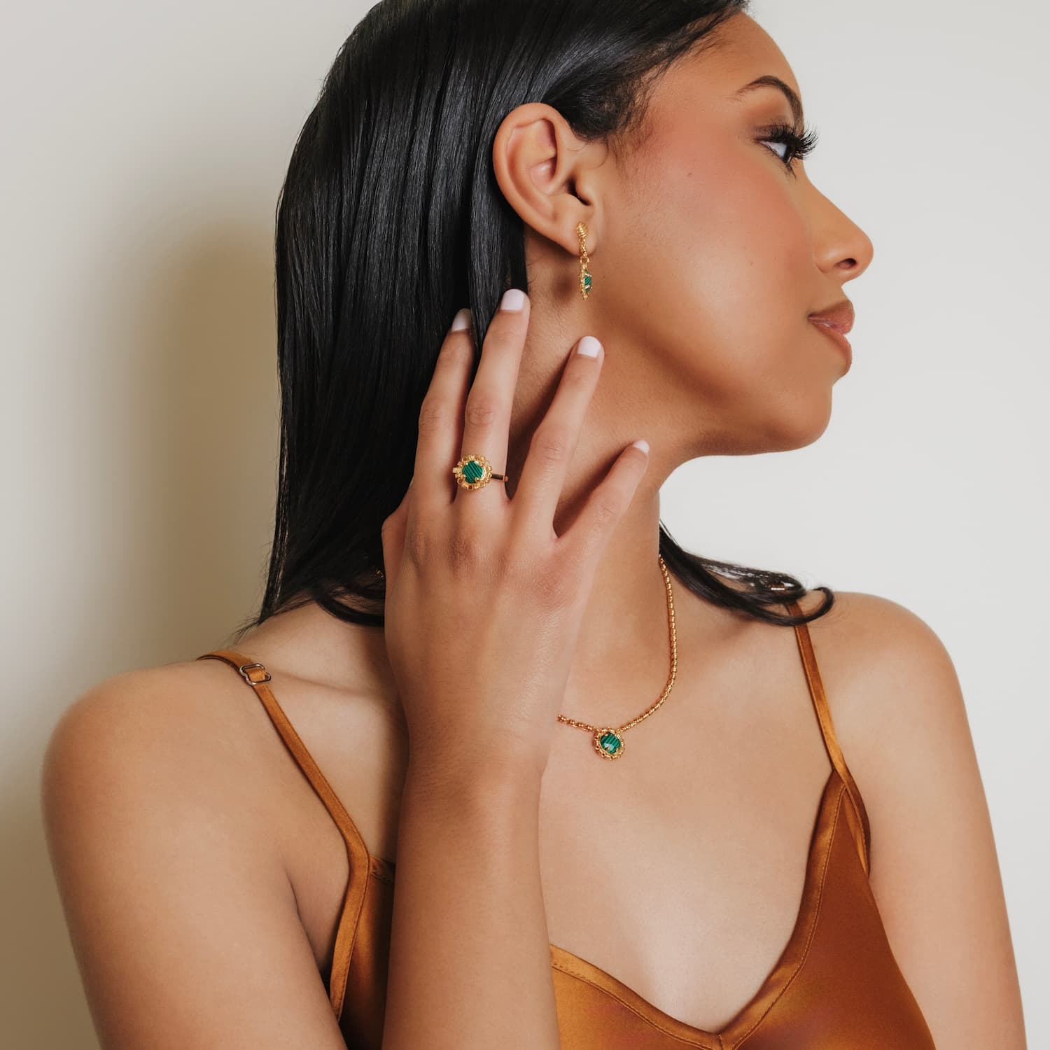 Gemma Ring in Gold with Malachite