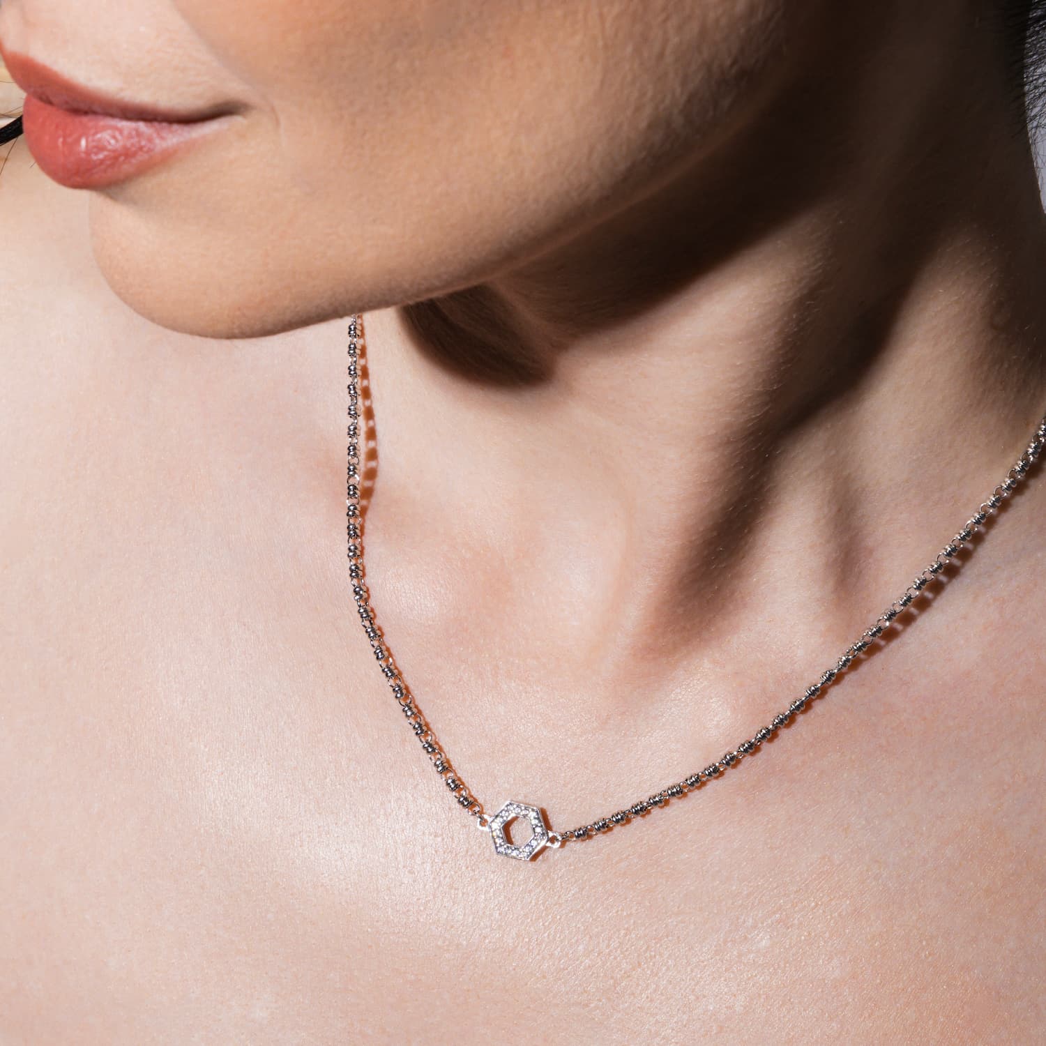Deco Necklace in Silver With Pavé