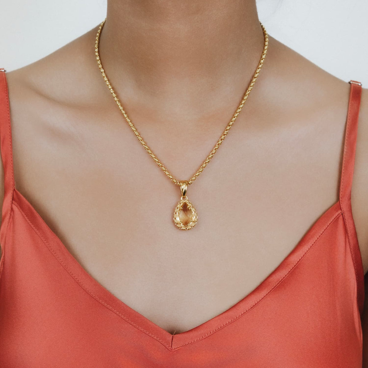 Drop Pendant in Gold with Citrine, Large