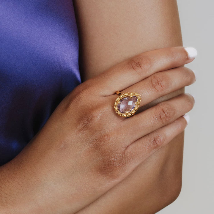 Drop Ring in Gold with Amethyst, Large