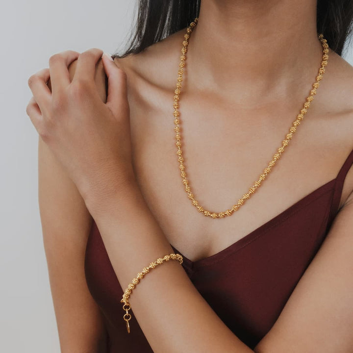 Links Caviar Necklace in Gold