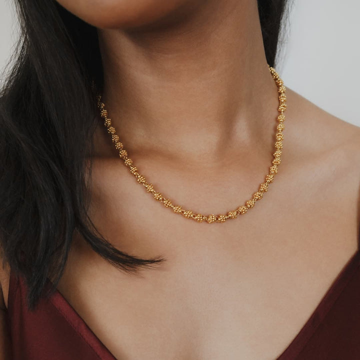 Links Caviar Necklace in Gold