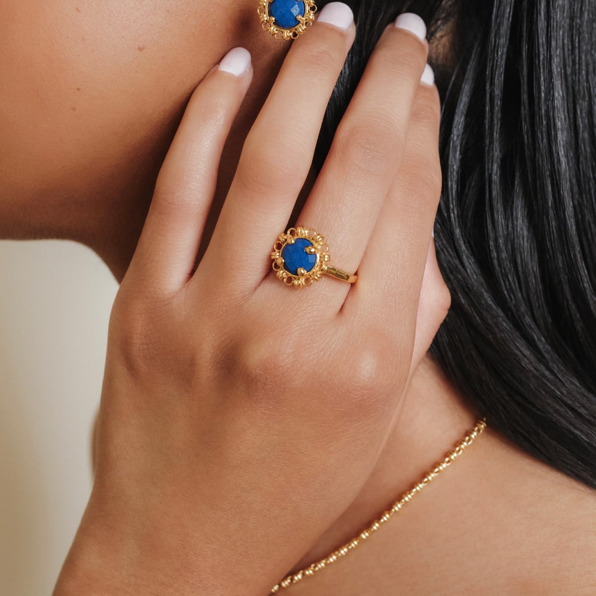 Gemma Ring in Gold with Lapis