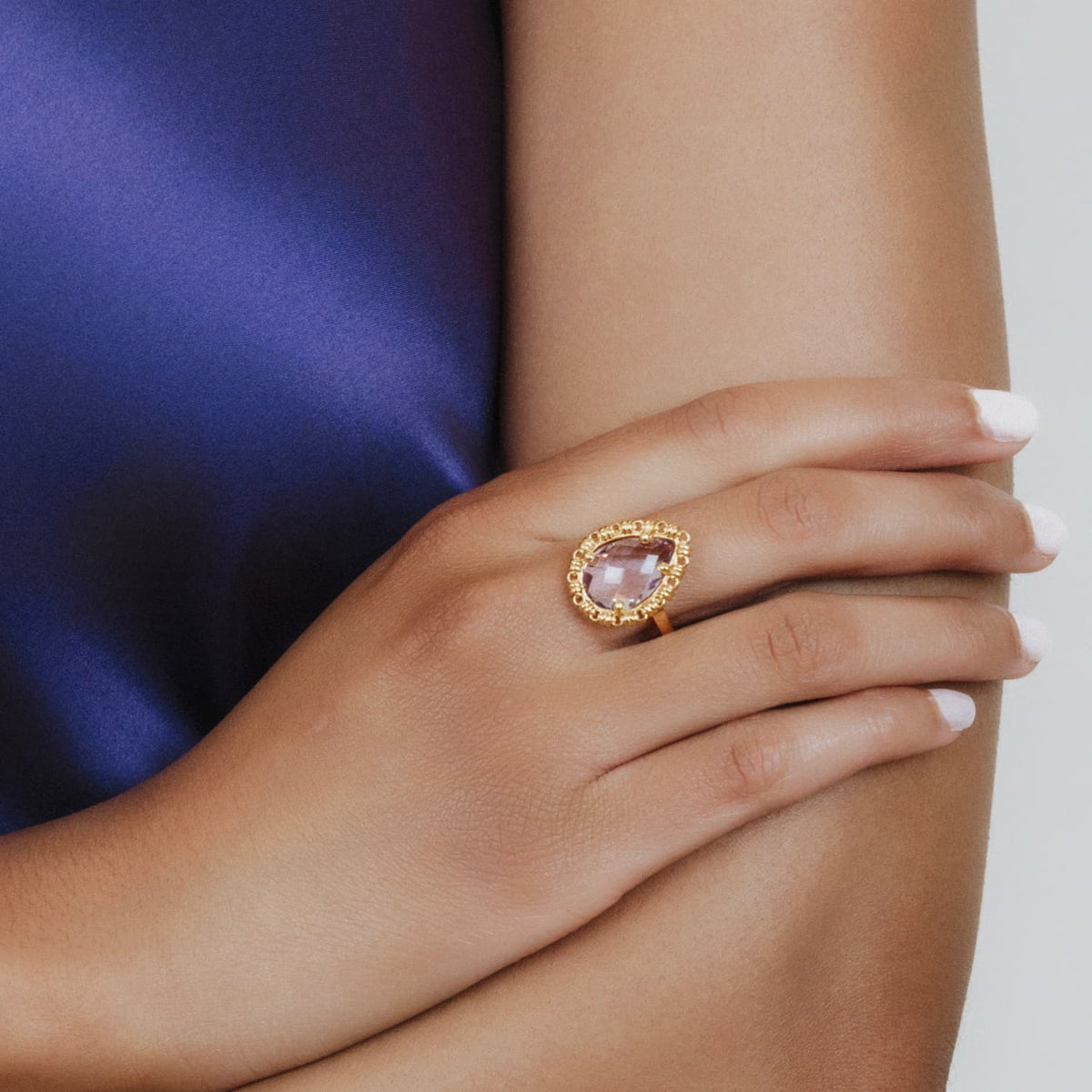 Drop Ring in Gold with Amethyst, Small