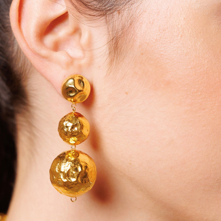 Crush Earrings in Gold