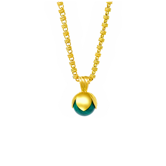 Magnolia Pendant in Gold with Malachite