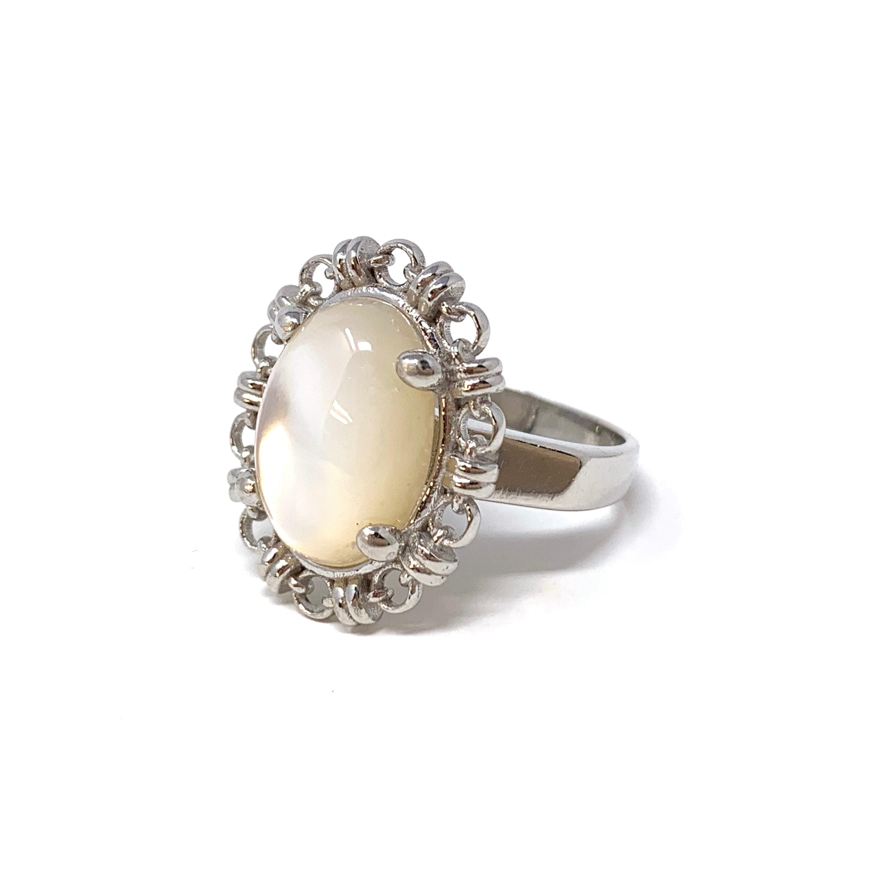 Aperitivo Ring in Silver with Mother of Pearl