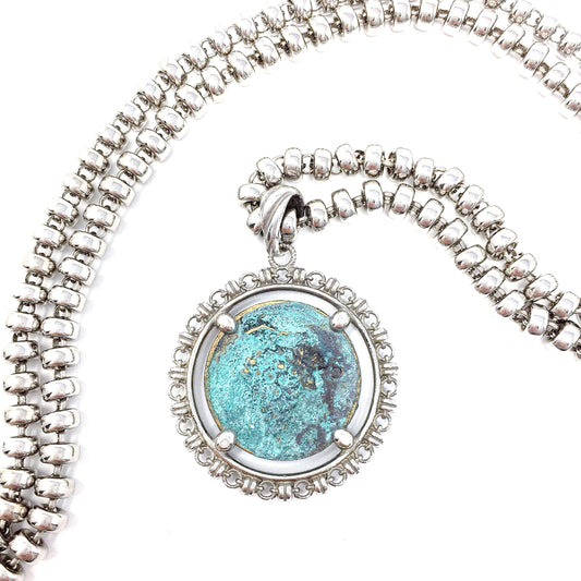 Filary Pendant in Silver with Grapes Coin in Green Patina