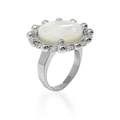 Piazza Ring in Silver with Mother of Pearl