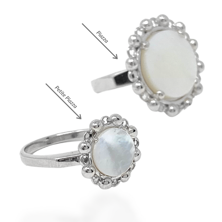 Petite Piazza Ring in Silver with Mother of Pearl