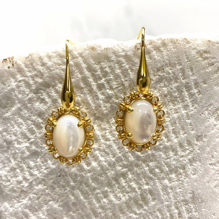 Aperitivo Earrings in Gold with Mother of Pearl