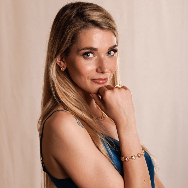 Vivaldi Summer Stud Earrings in Gold