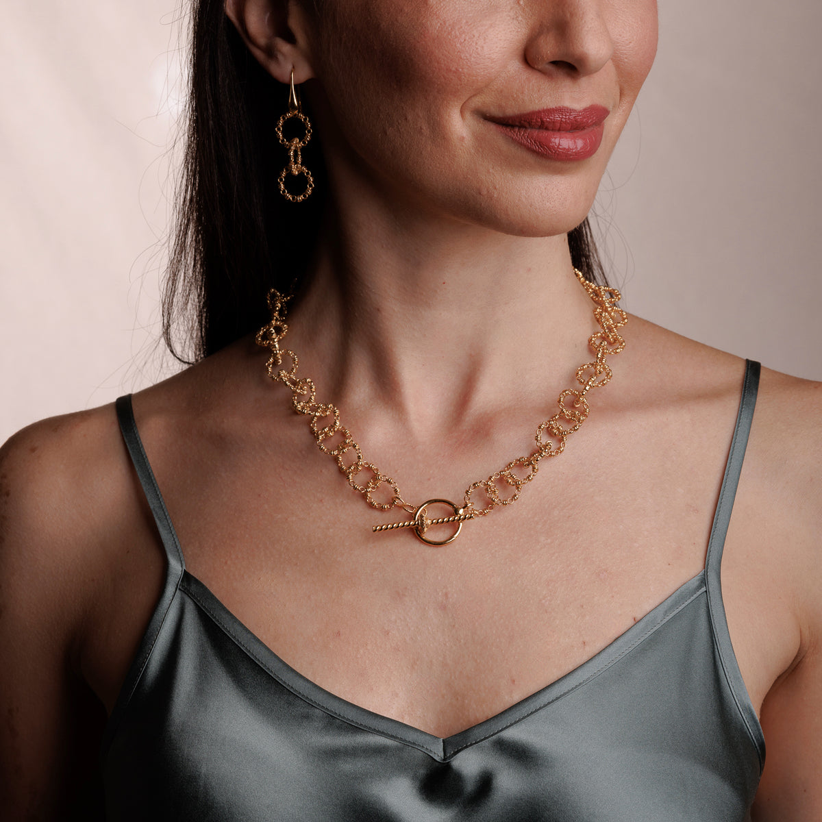 Signorelli Toggle Necklace in Gold