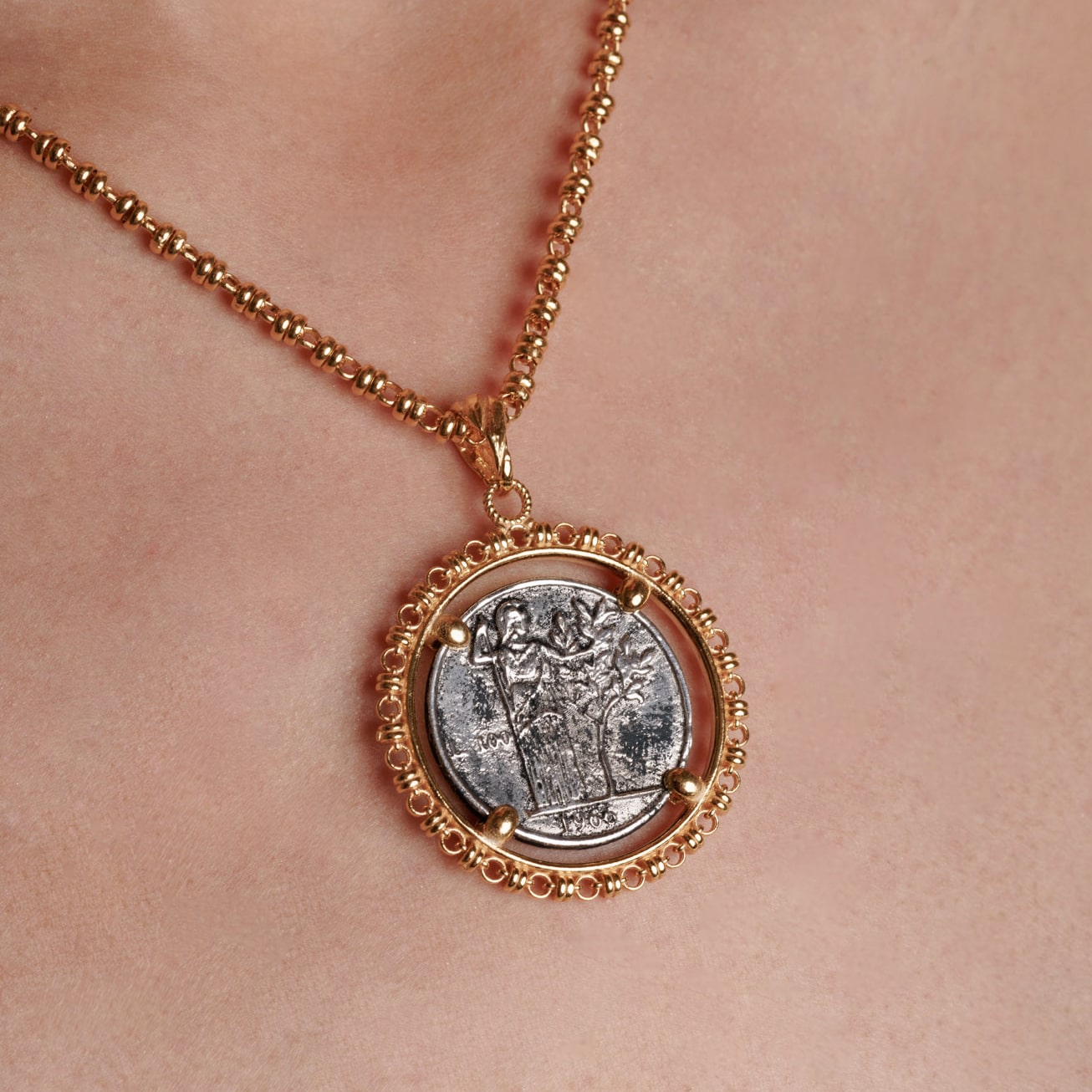 Large Filary Pendant in Gold with Italia Coin in Antique Silver