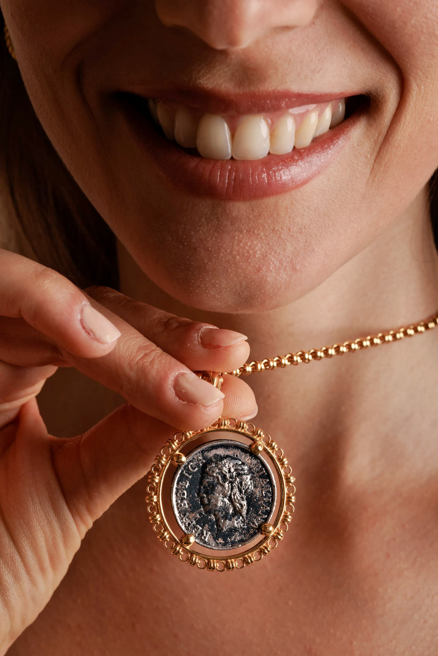 Large Filary Pendant in Gold with Italia Coin in Antique Silver