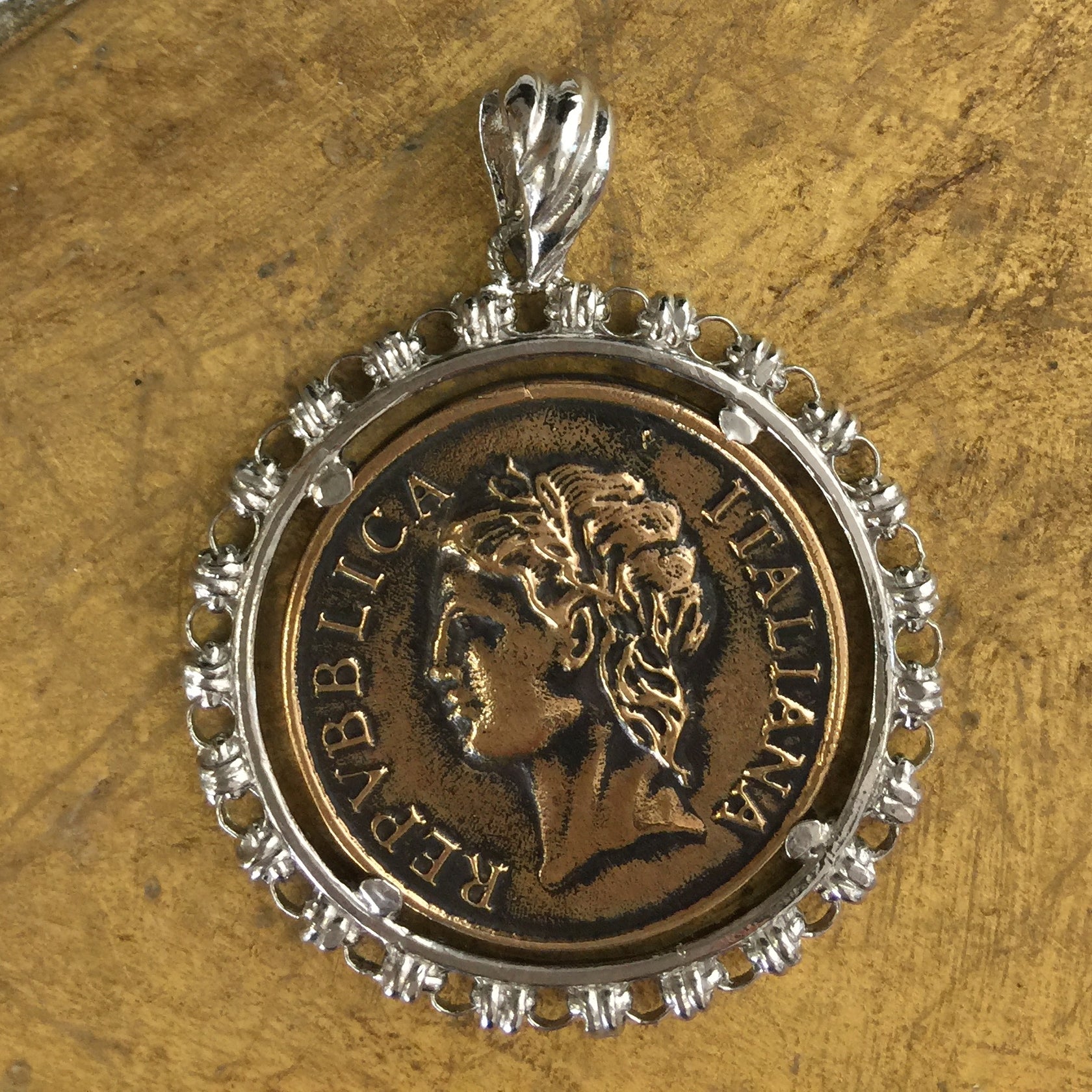 Large Filary Pendant in Gold & Silver with Italia Coin